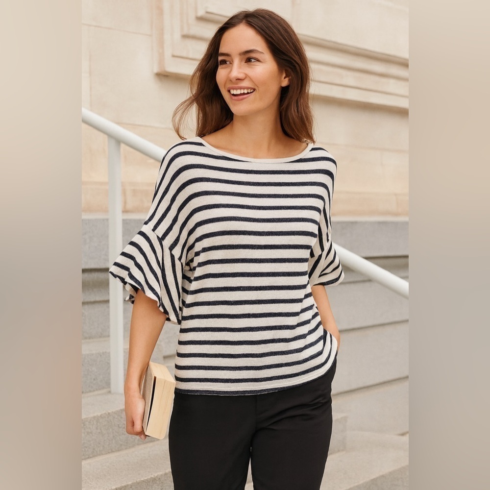 Banana Republic Striped Top with Ruffle Sleeves Size X-Small